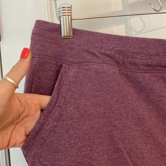 32 Degrees purple shorts. Size XL - Picture 2 of 4